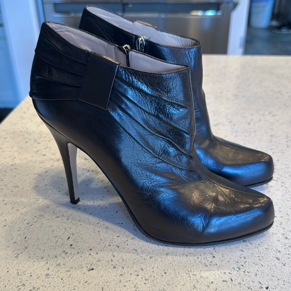 Valentino Garavani Booties 40 Pristine